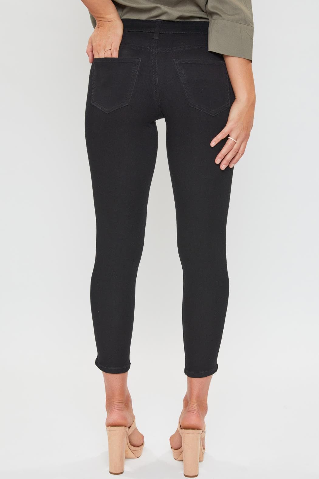 Women's Petite Hyperdenim Super Stretchy Essential Jean