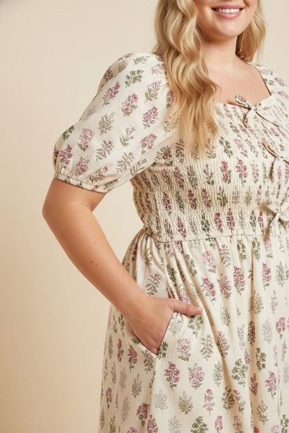 Curvy Bow Detailed Smocked Dress