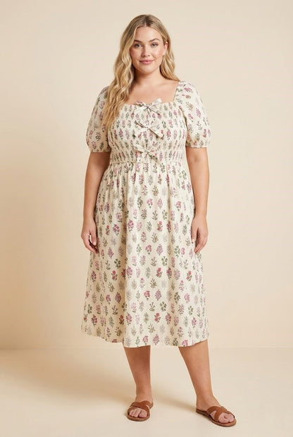Curvy Bow Detailed Smocked Dress
