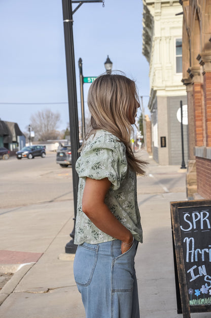Candy Mint Floral Puff Sleeve Blouse