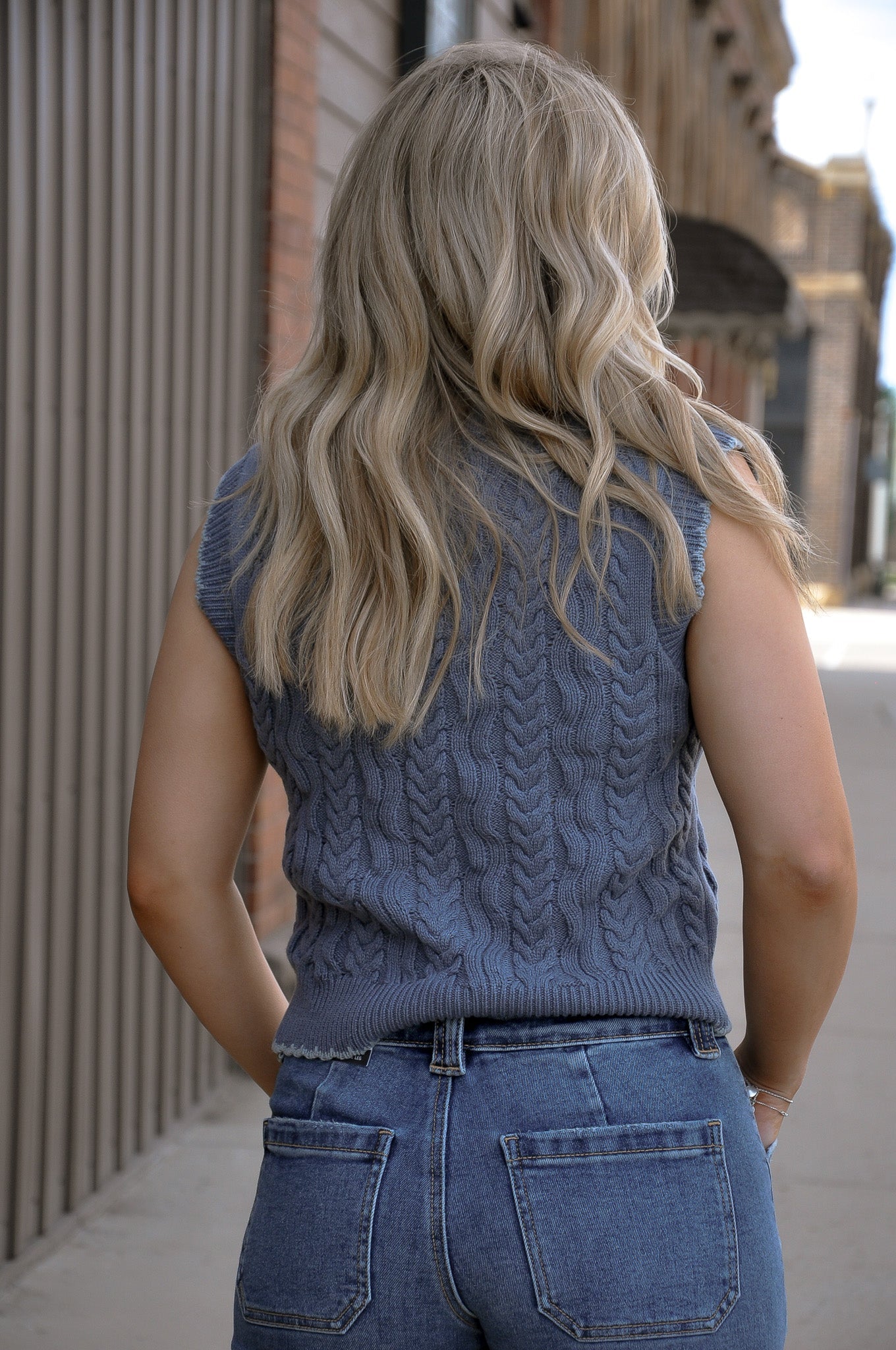 Chunky Cable Knit Sweater Vest