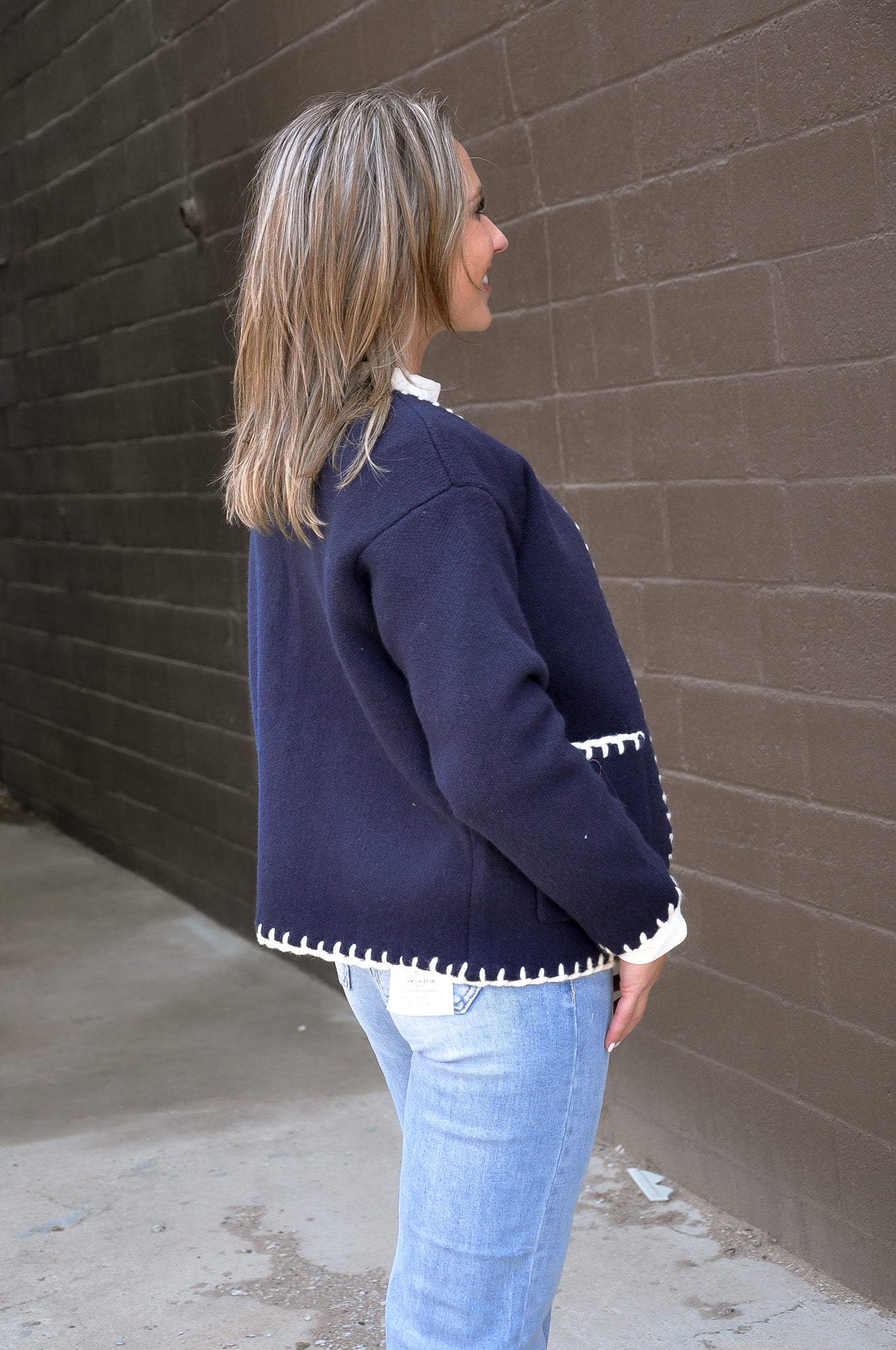 Contrast Whipstitch Knit Cardigan