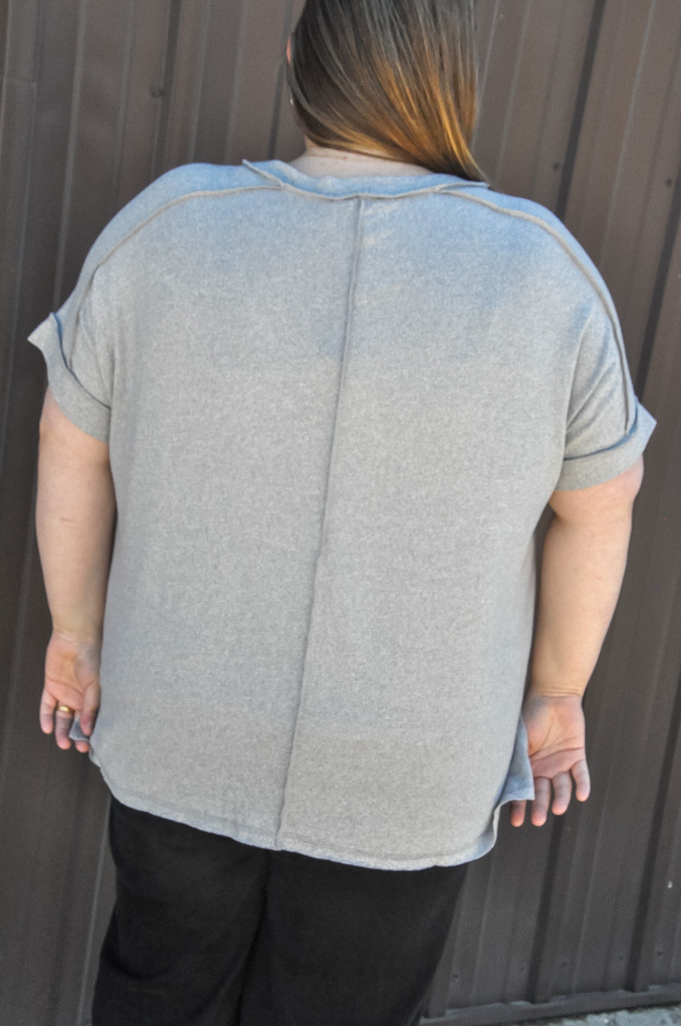 Curvy Soft Melange Hacci V-neck Tee