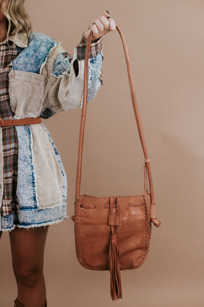 Memphis Drawstring Leather XBody, Tan