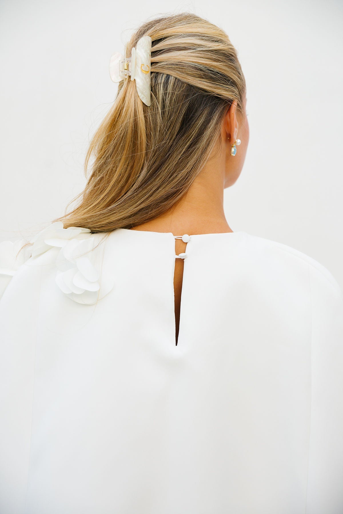 Monet Cape Mini - White
