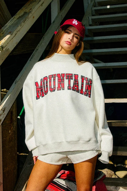 'Lake & Mountain' Mock-Neck Sweatshirt