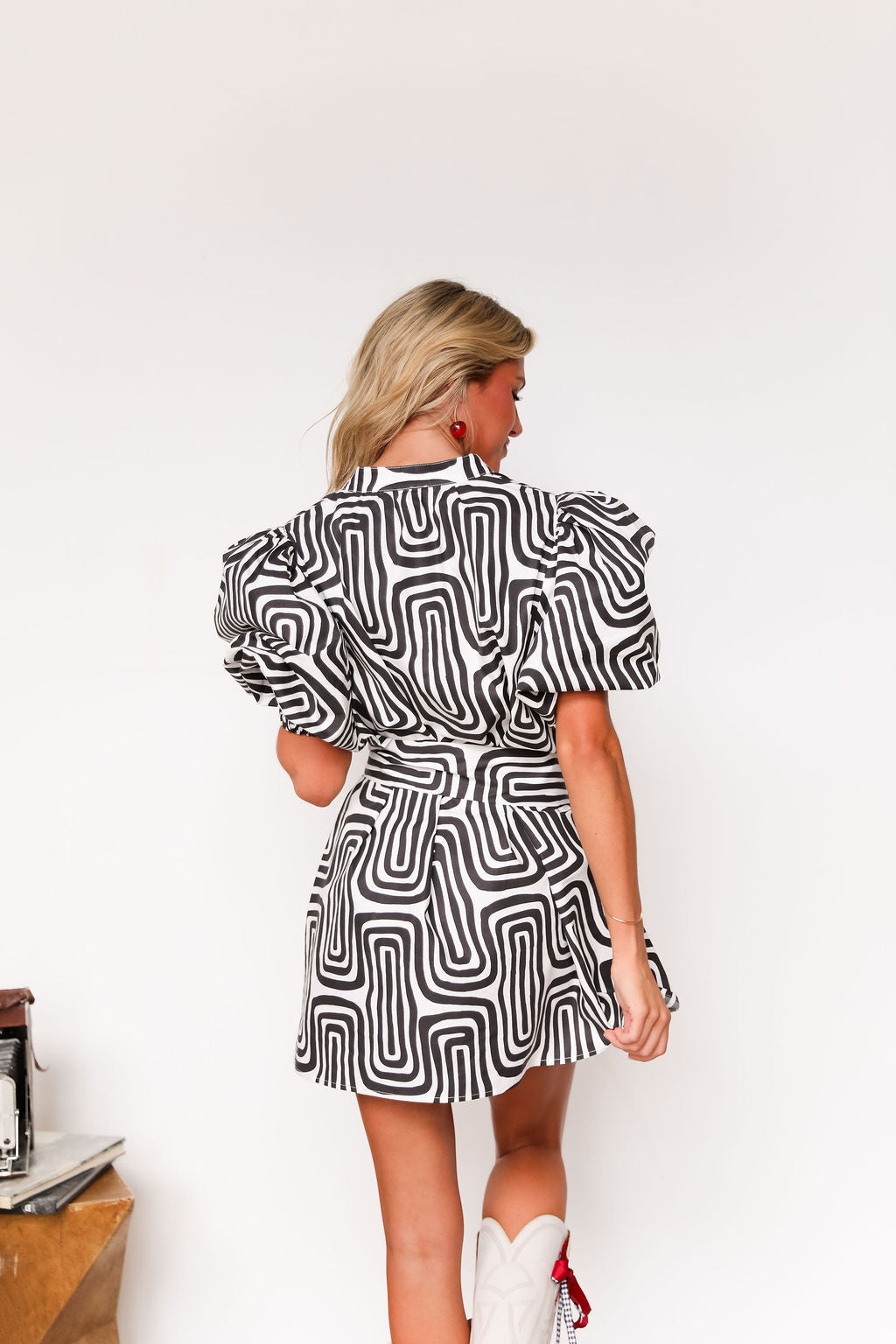 Theo Mini - Black